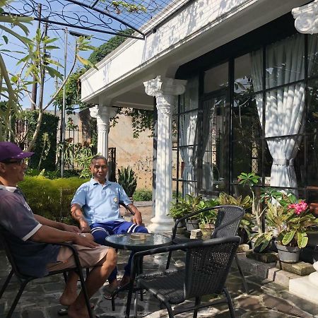 Argya Guesthouse Yogyakarta Dış mekan fotoğraf