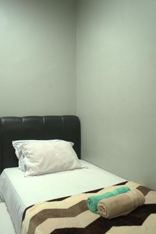 Argya Guesthouse Yogyakarta Dış mekan fotoğraf